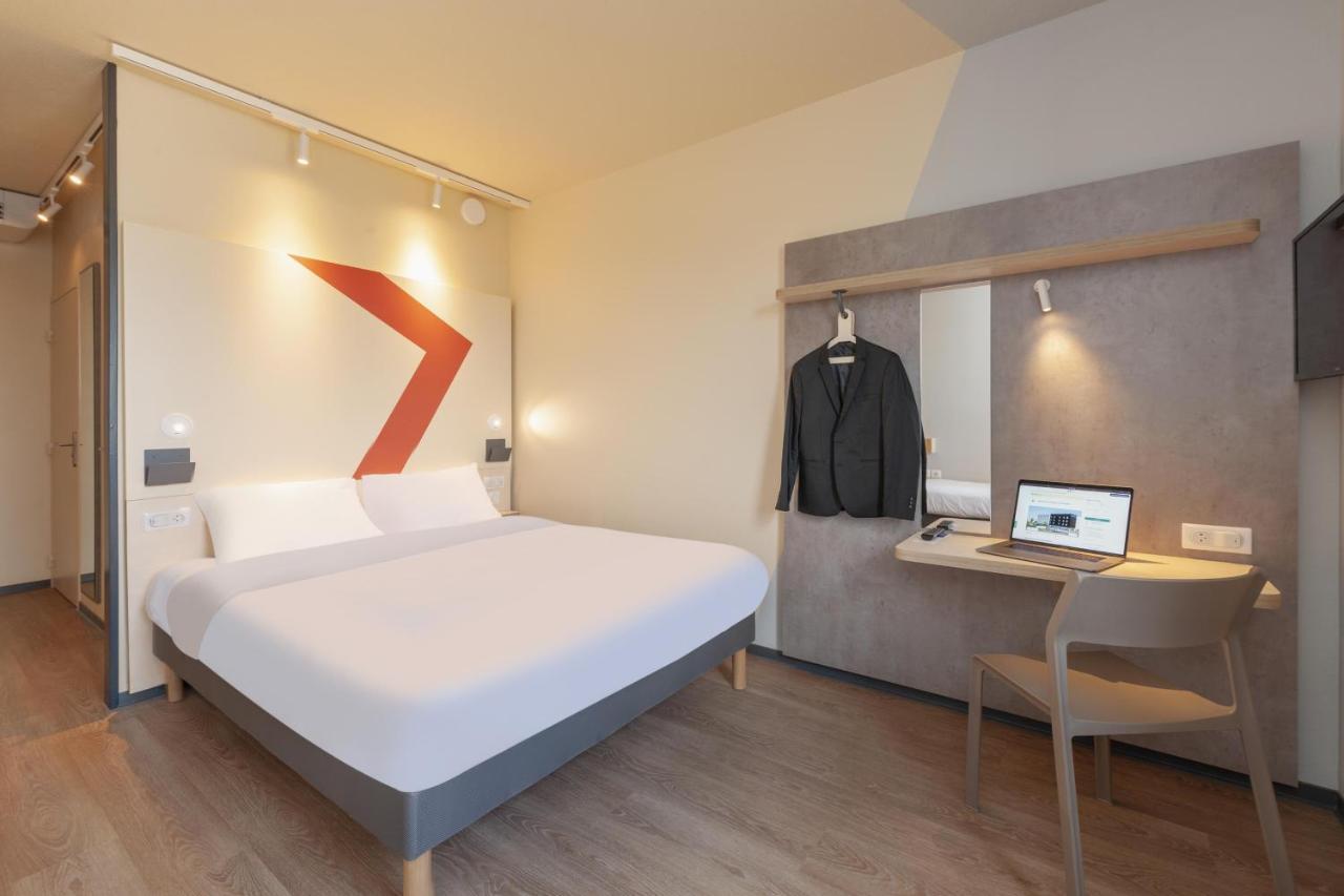 Ibis Budget Mont De Marsan Mont-de-Marsan Exterior foto